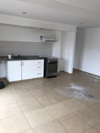 VENTA  DEPARTAMENTO 2 AMB  CASTELAR 