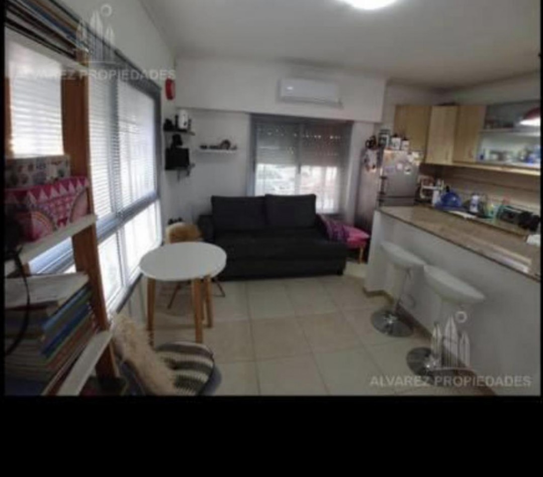 DEPARTAM. 2 AMB VENDE MORON