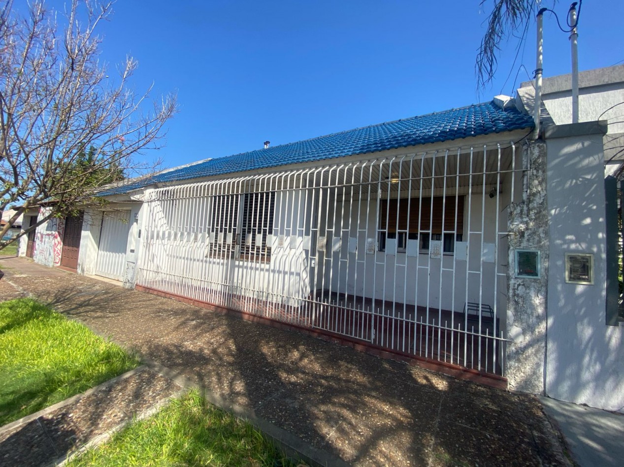 Chalet en 1 planta Vende Castelar 