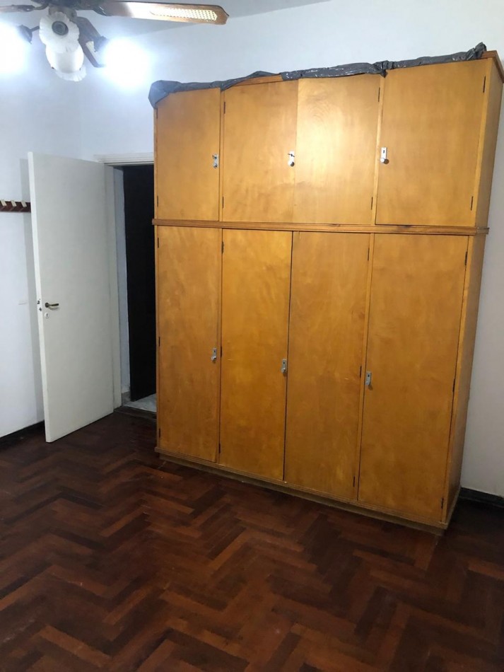 CASA EN PH 3AMB ALQUILA MORON