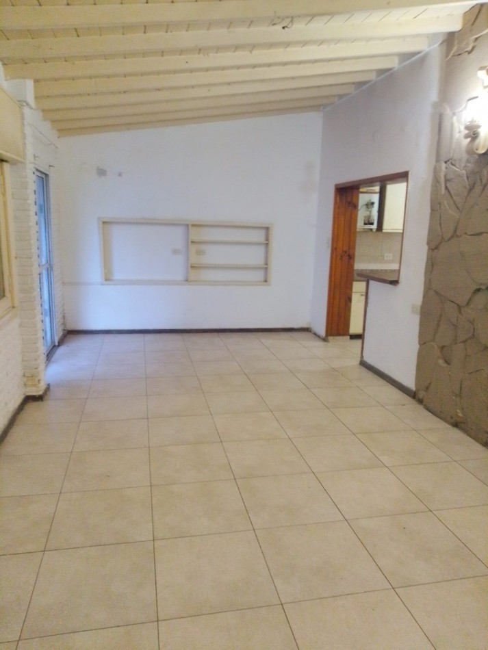 Casa al Fte. en PH 3 Amb. Alquila Castelar