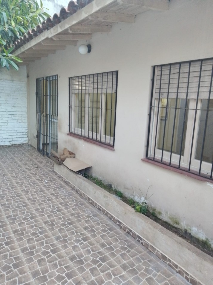 Casa al Fte. en PH 3 Amb. Alquila Castelar