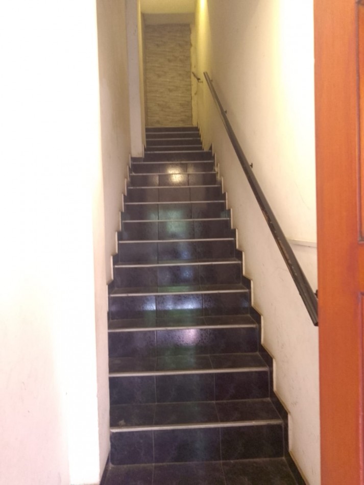 DEPARTAMENTO 2 AMB ALQUILA MORON