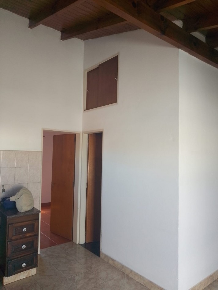 DEPARTAMENTO 2 AMB ALQUILA MORON