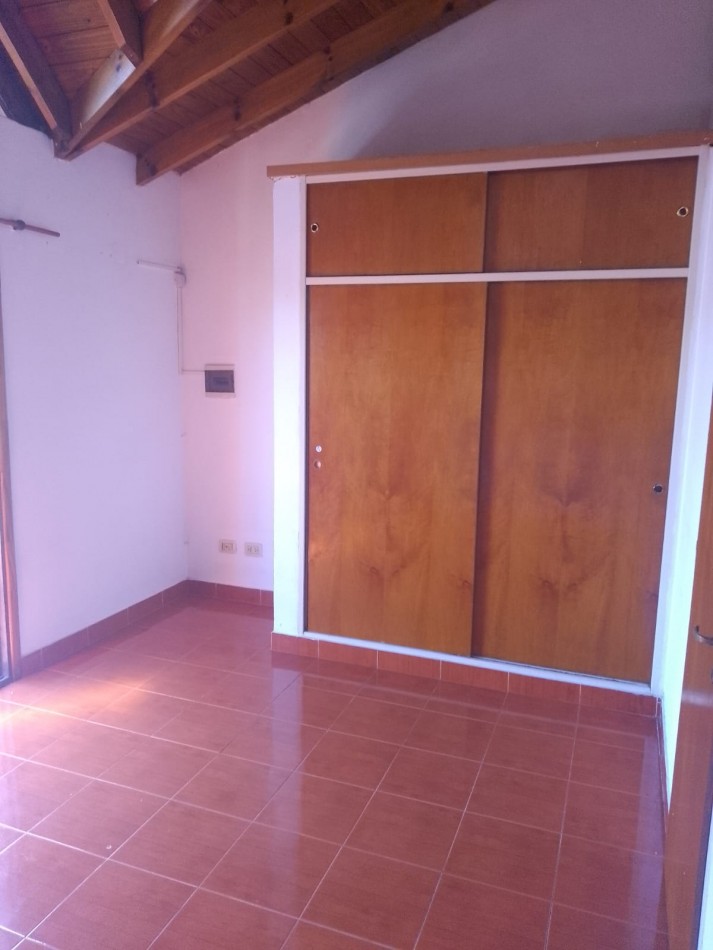 DEPARTAMENTO 2 AMB ALQUILA MORON