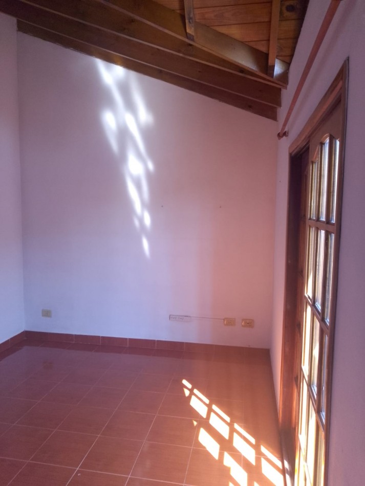 DEPARTAMENTO 2 AMB ALQUILA MORON