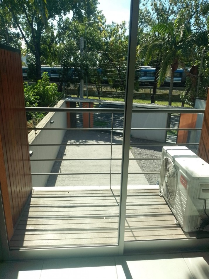 MONOAMBIENTE ALQUILA MORON