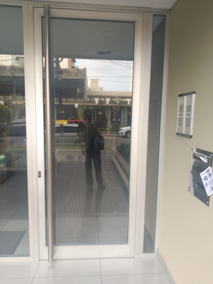 DEPARTAMENTO 2 AMB. ALQUILA MORON
