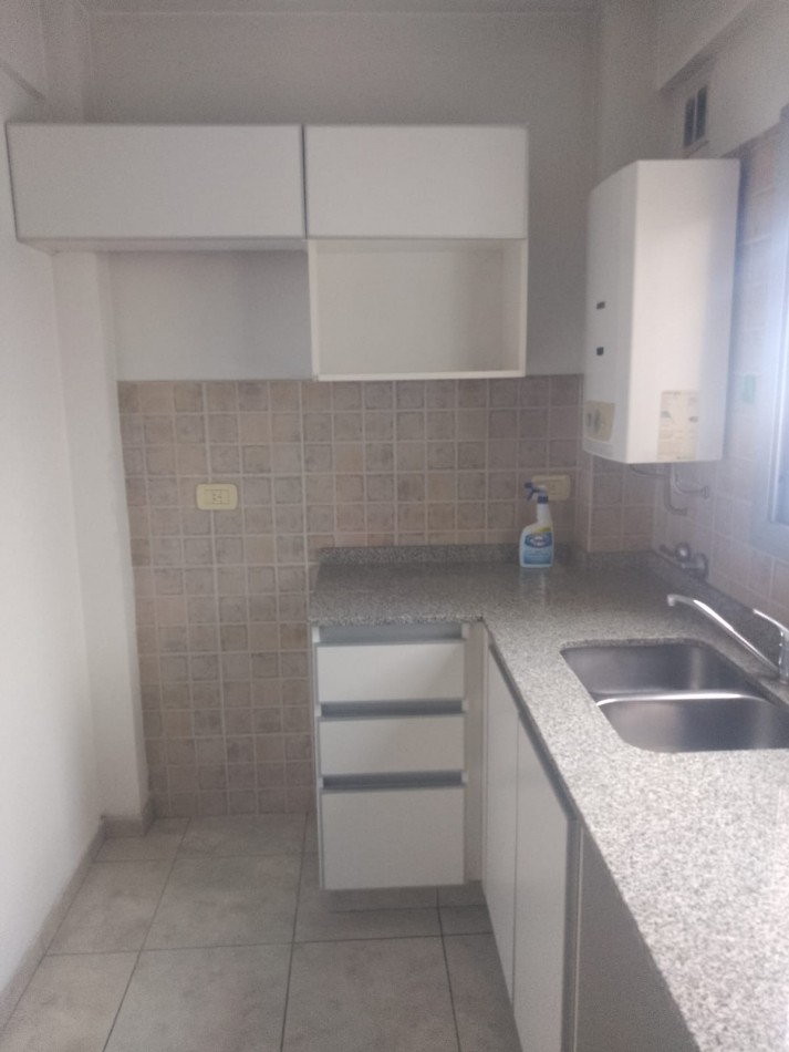 DEPARTAMENTO 2 AMB. ALQUILA MORON
