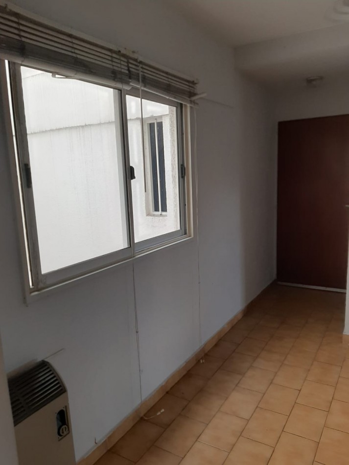 DEPARTAMENTO 2 AMB CFTE MORON ALQUILA