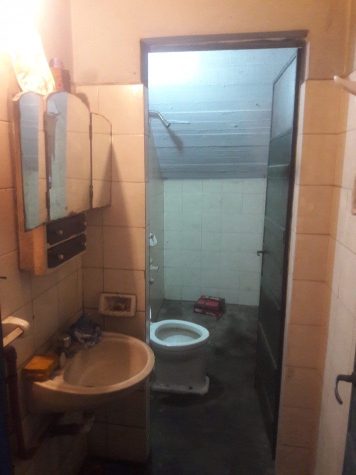 LOCAL COMERCIAL EN AV. ALQUILA CASTELAR