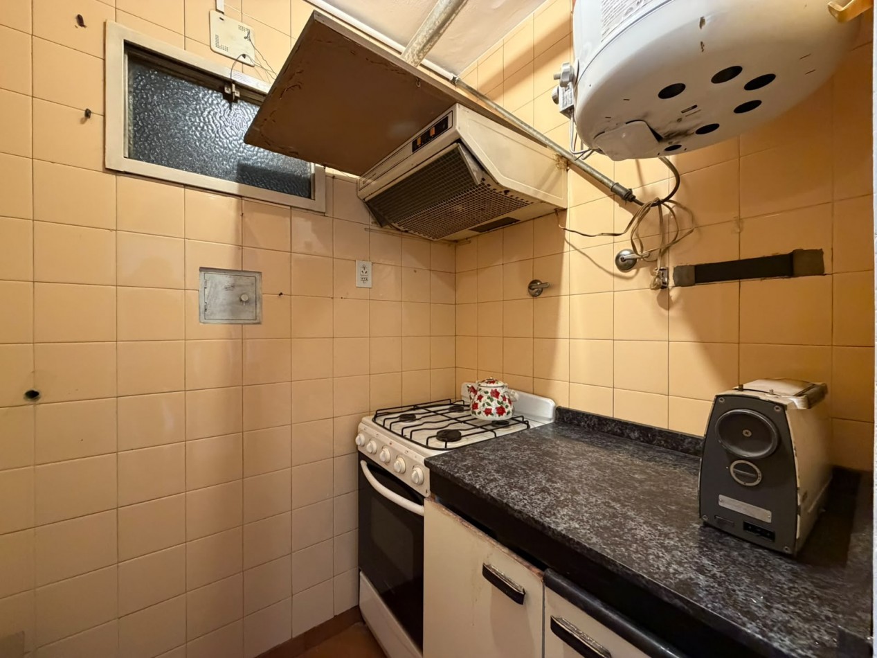 DEPARTAMENTO 3 AMB VENDE CASTELAR 