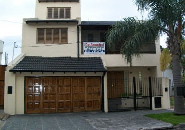 CHALET EN VENTA CASTELAR SUR  4 AMB