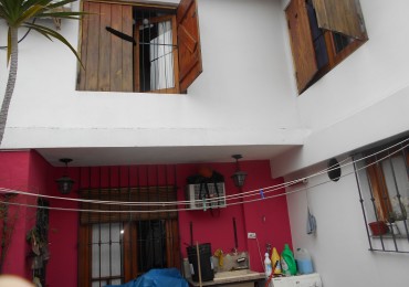 CASA 4 AMB EN PH VENDE CASTELAR 